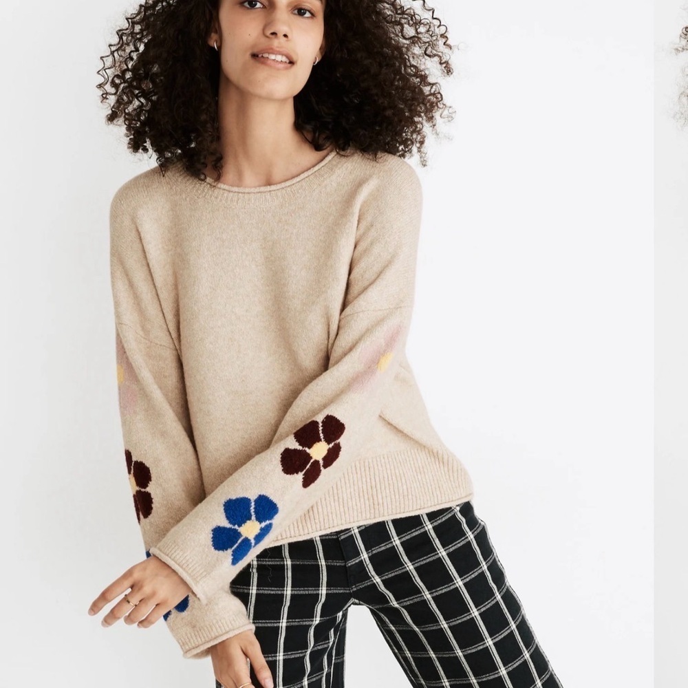 Madewell Belmore Floral-Sleeve Pullover Sweater in Coziest Textured Yarn - Picture 2 of 7